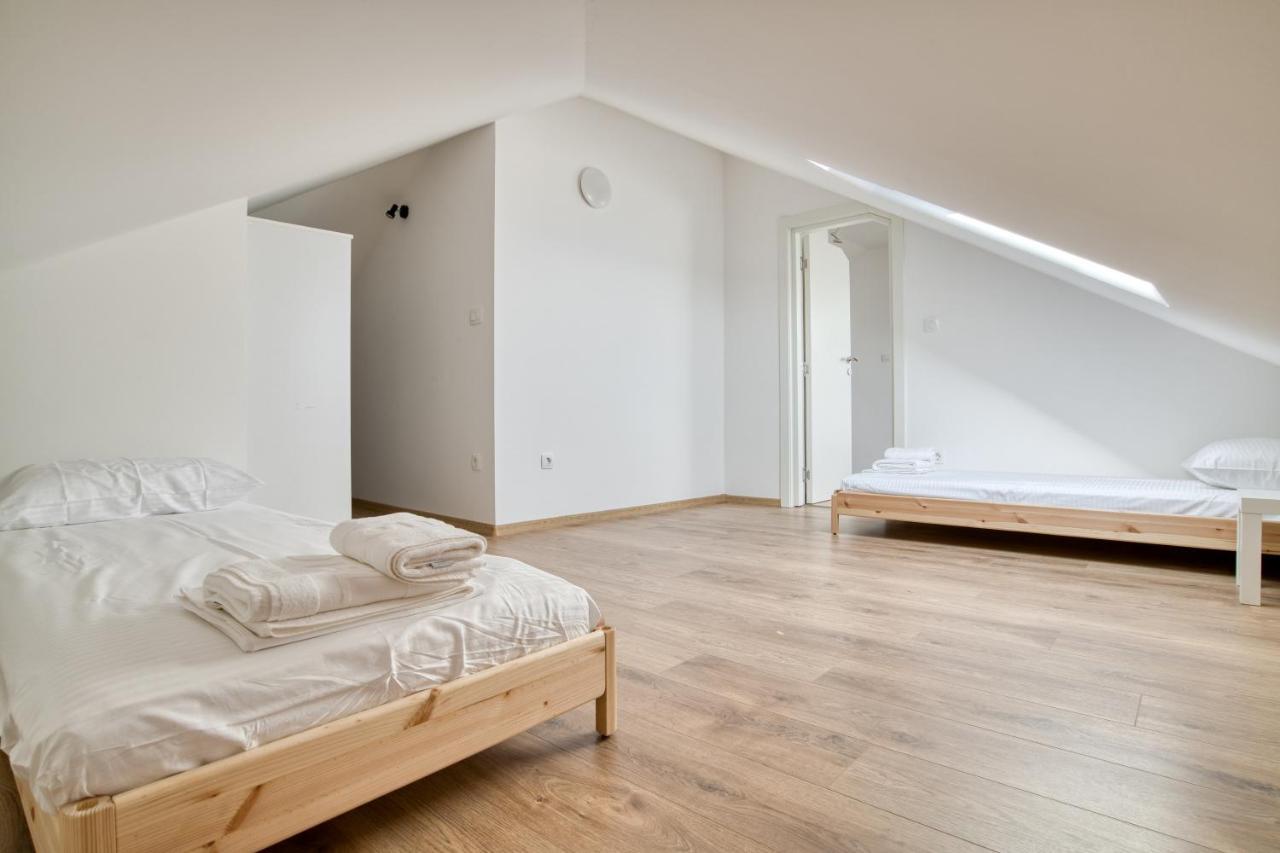 Sm Beach Residence Petrovac Екстериор снимка
