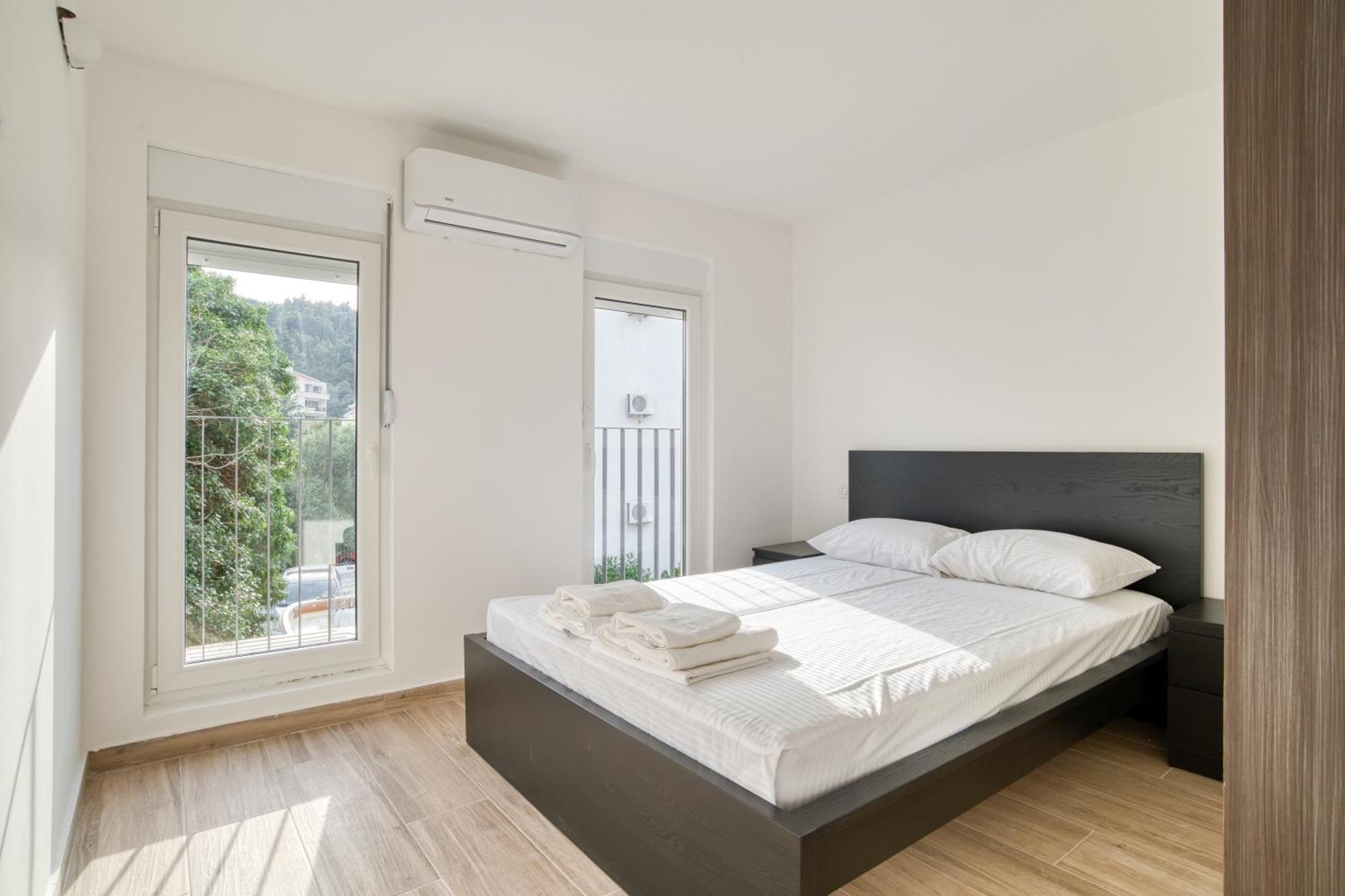 Sm Beach Residence Petrovac Екстериор снимка